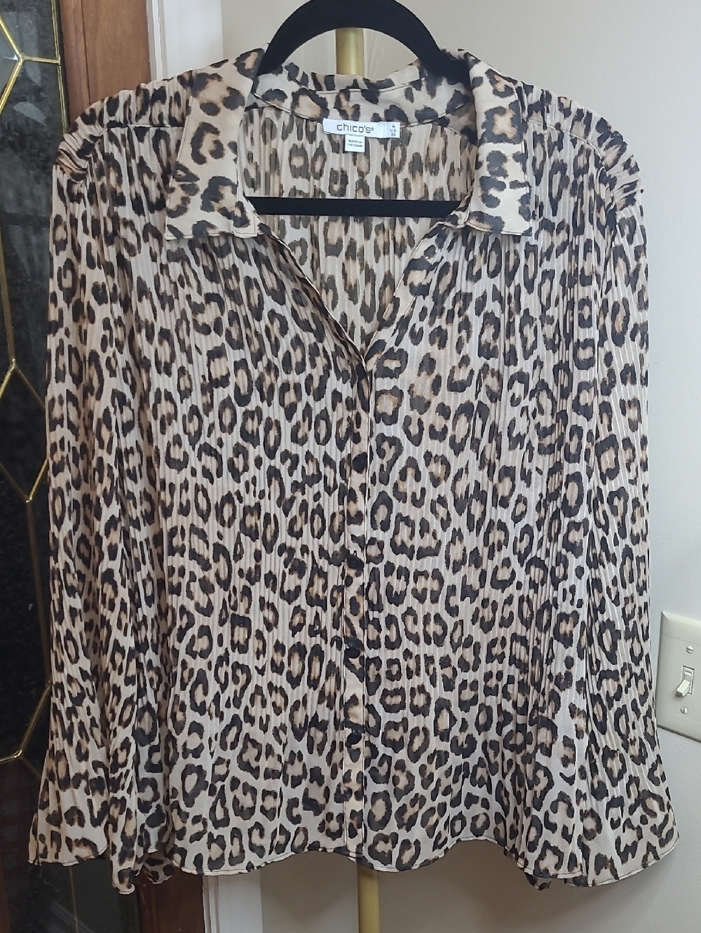Chico's Leopard-Print Button-Up Semi-Sheer Crinkle Textured Oversized Top (20)